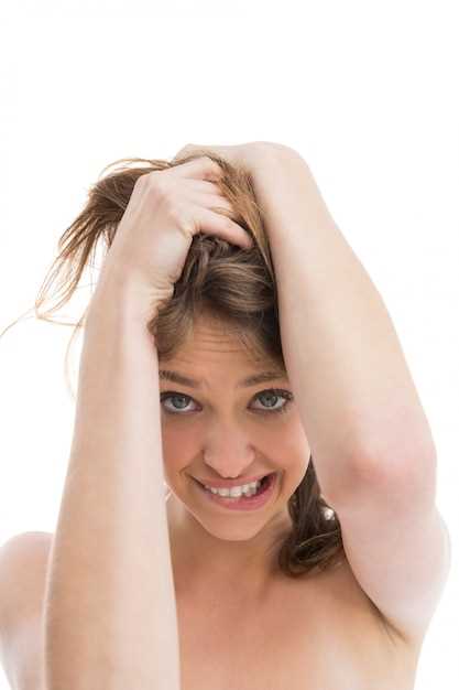 Восковая эпиляция: удаление волос на длительный срок